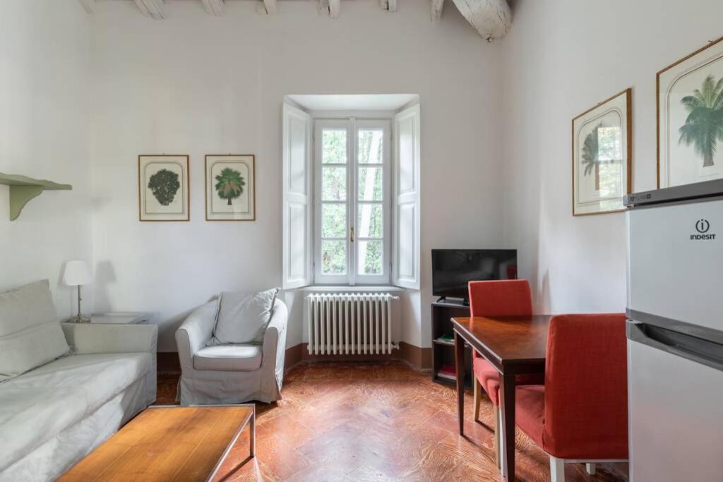 Bilocale Nel Parco Di Villa Erba Cernobbio Exterior foto